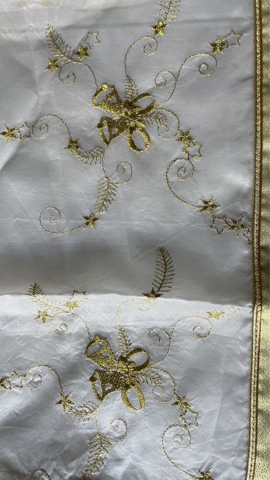 Toalha em chiffon 93x93 com motivos de natalícios