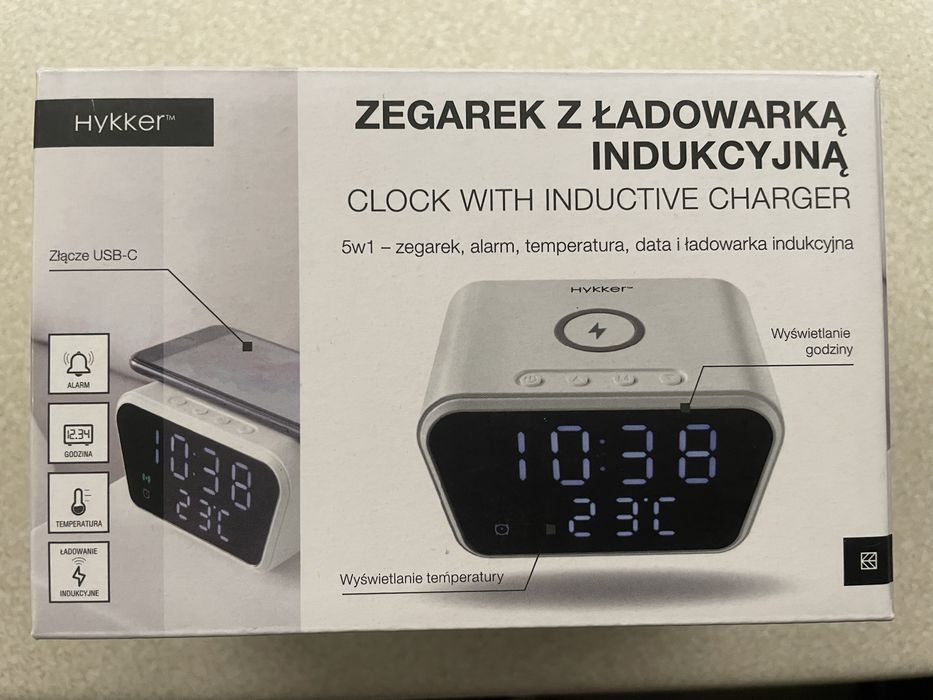Zegarek z ładowarką indukcyjną