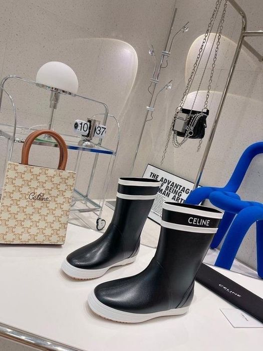 Продам стильні резинові сапожки CELINE