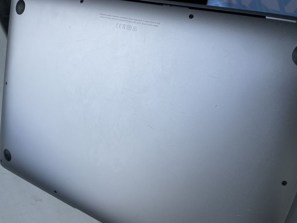 Macbook Air i3 2020 13’