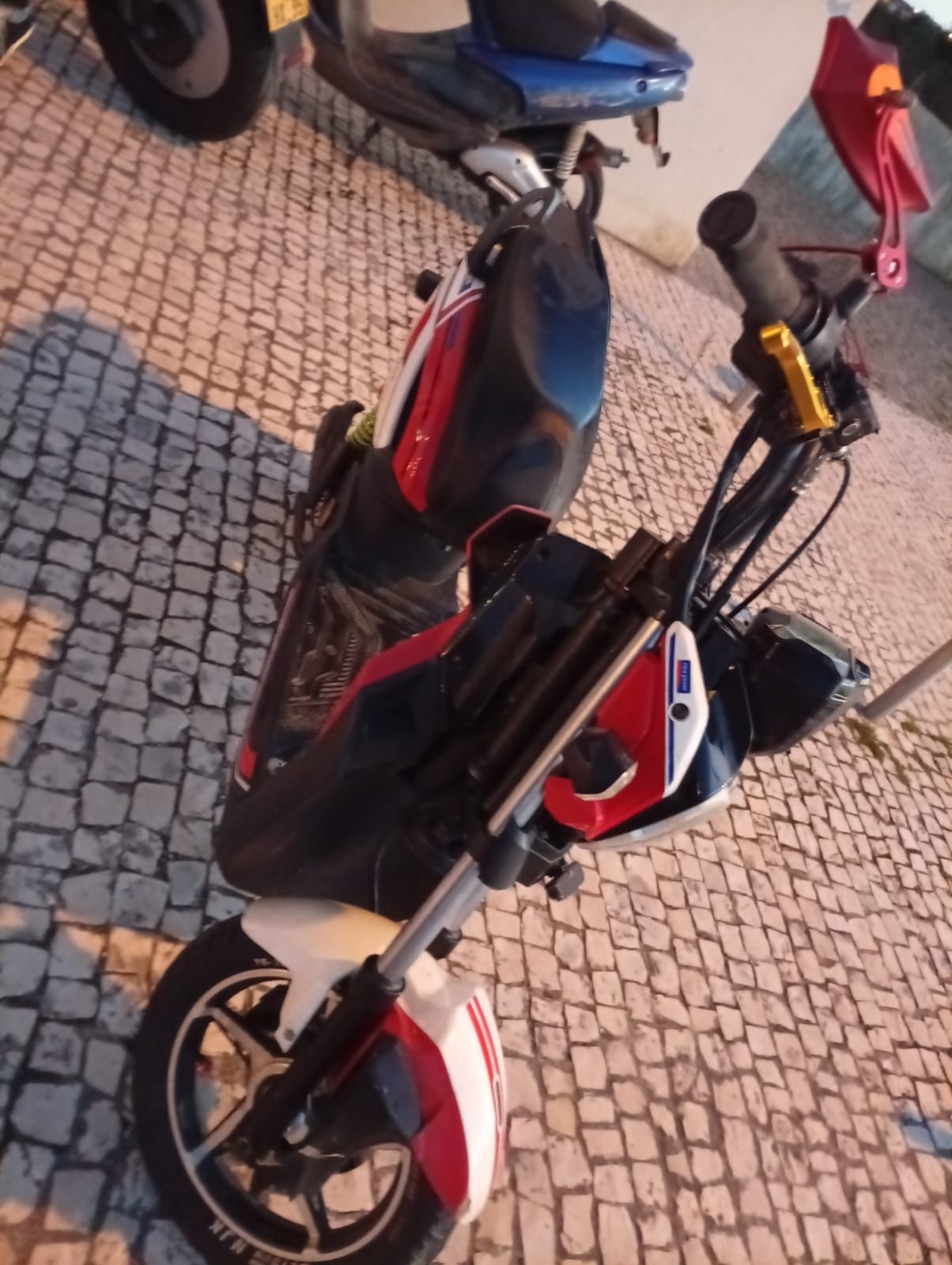 Scooter elétrica
