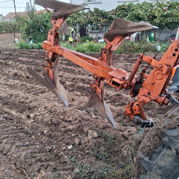 Charruas Galucho trator agrícola