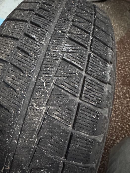 Bridgestone blizzak зимові шини 185/60R15