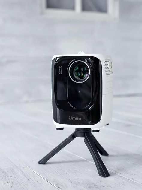 Портативний проектор з триногою Umiio A007 800 люмен Full HD