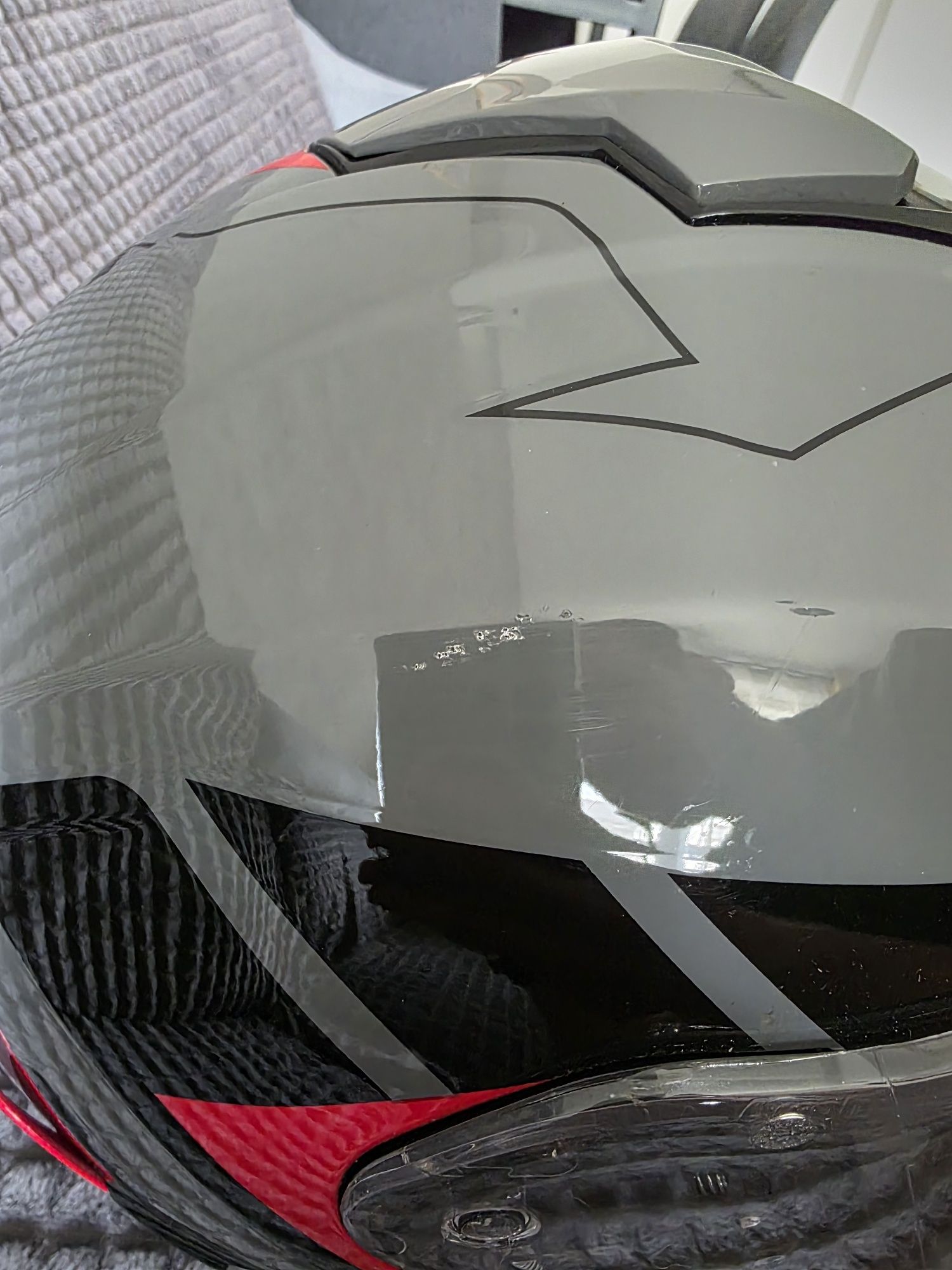 Kask integralny AIROH Spark Red Gloss szary czerwony czarny