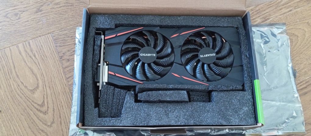 Karta graficzna Gigabyte RX570 4GB