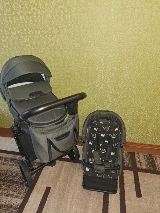 Продам коляску Adamex  Porto light 2в 1