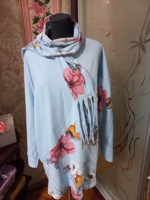 Чудесная женская толстовка! Размер 66-70!