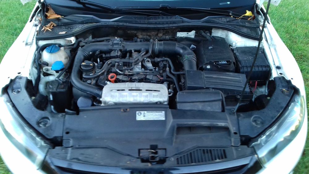 Volkswagen scirocco 1,4 tsi cały sprawny Lodz