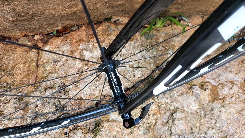 Rodas em carbono FFWARD