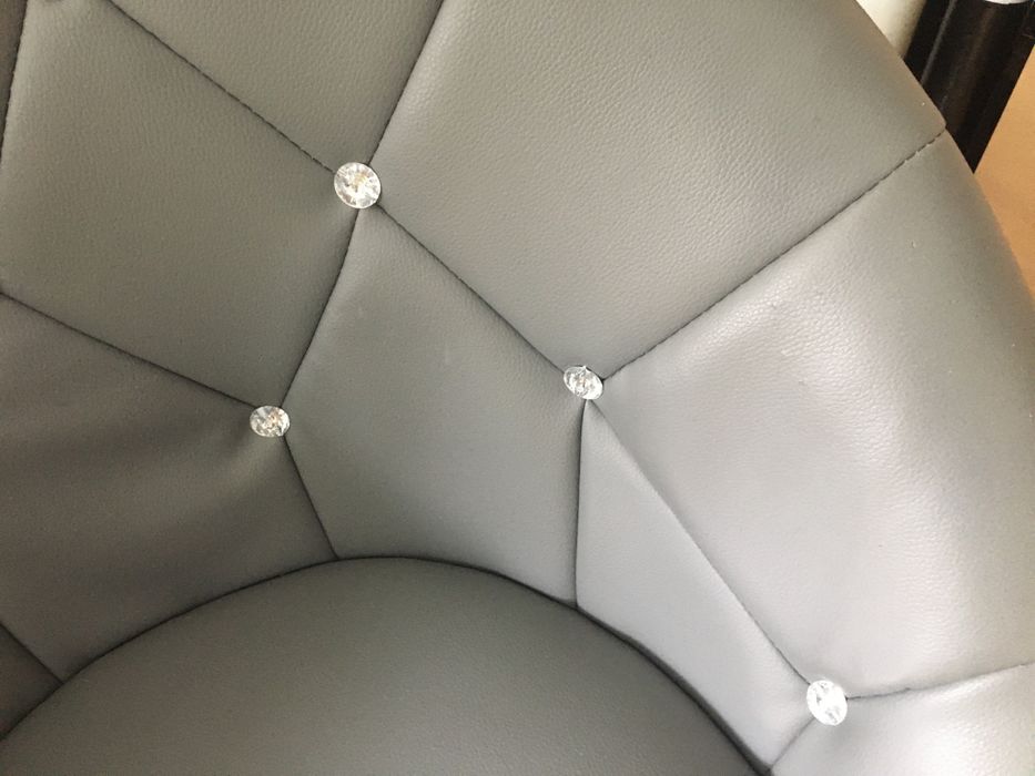 Pikowany szary fotel obrotowy krzesło obrotowe na kółkach