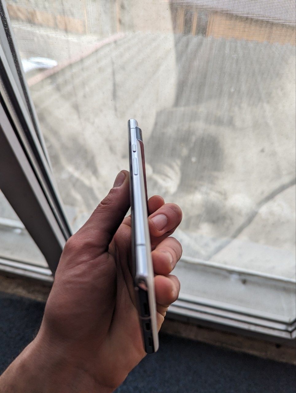 Pixel 6 pro 12/128 cloudy white