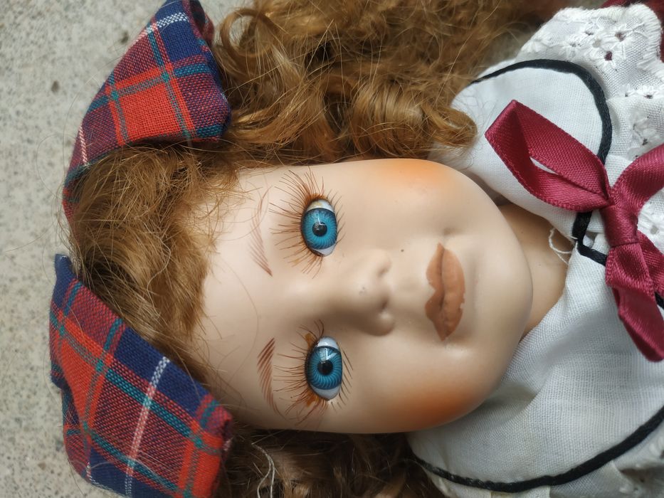 Bonecas em porcelana