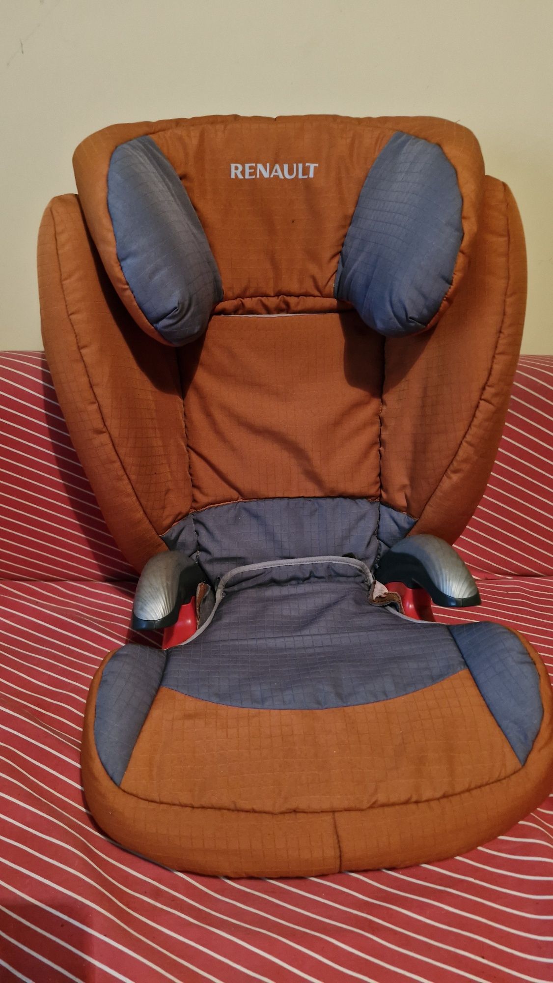 Cadeira auto para crianca com sistema isofix