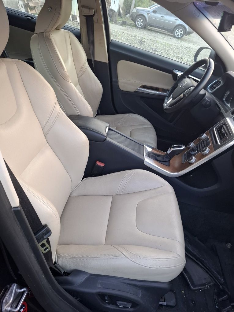 Продаю Volvo S60 2016 p