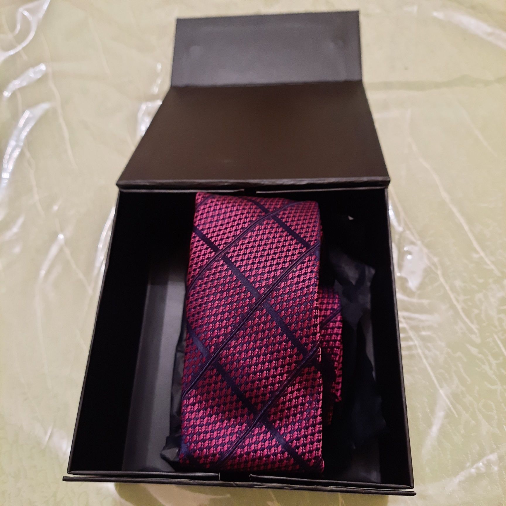 Итальянский галстук  Boss