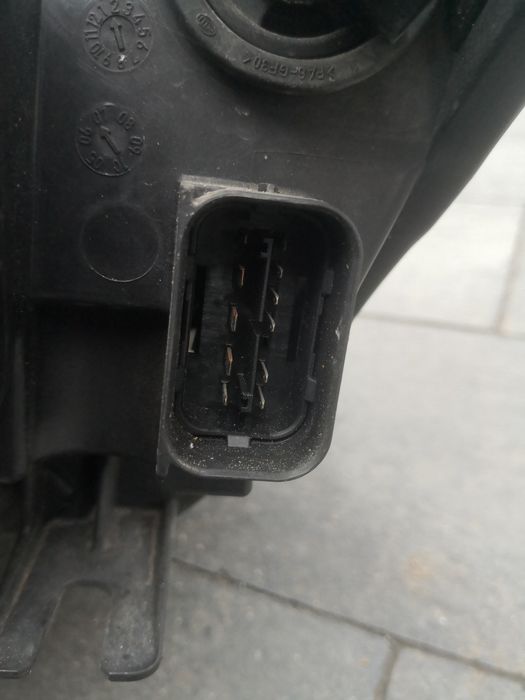 Reflektor przedni prawy BMW e60 e61 lift Bi-xenon Europa