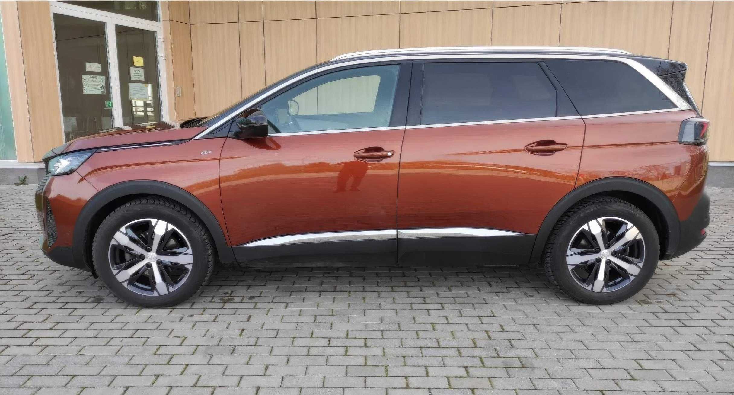 Peugeot 5008 2021