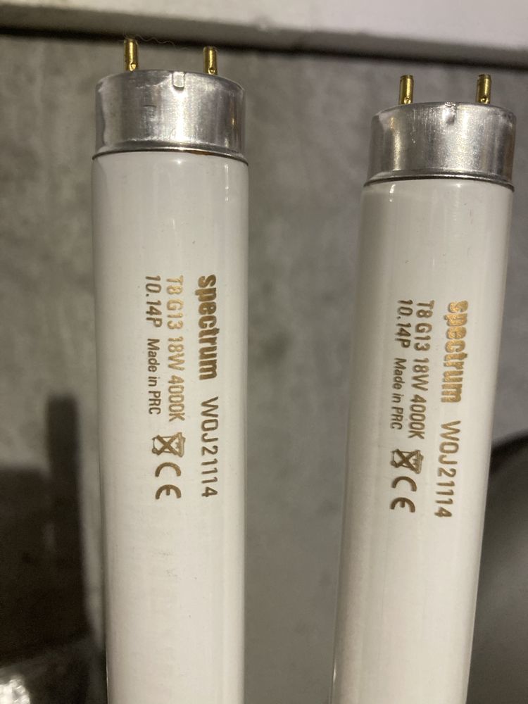 Dwie świetlówki T8 G13  18W spectrum
