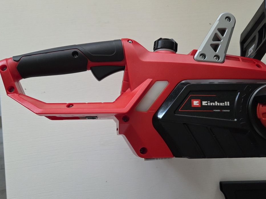 pilarka łańcuchowa Einhell GE-LC 18 Li.