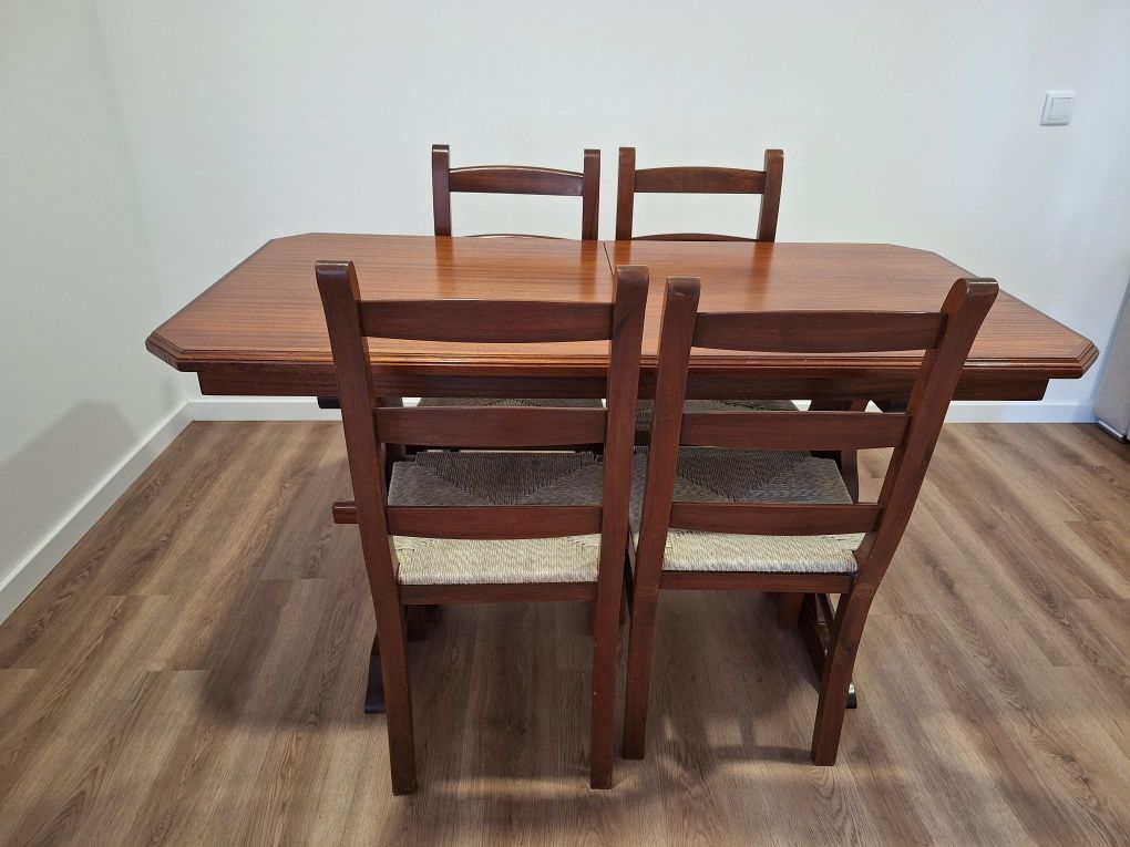 Mesa de refeições