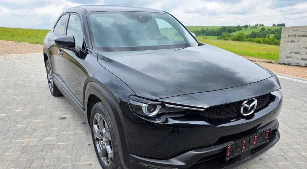 Бампер передній Mazda MX-30 розборка Mazda MX-30