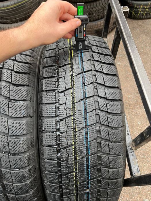 Шины БУ 215 65 R 16 TOYO WINTER Зимний комплект