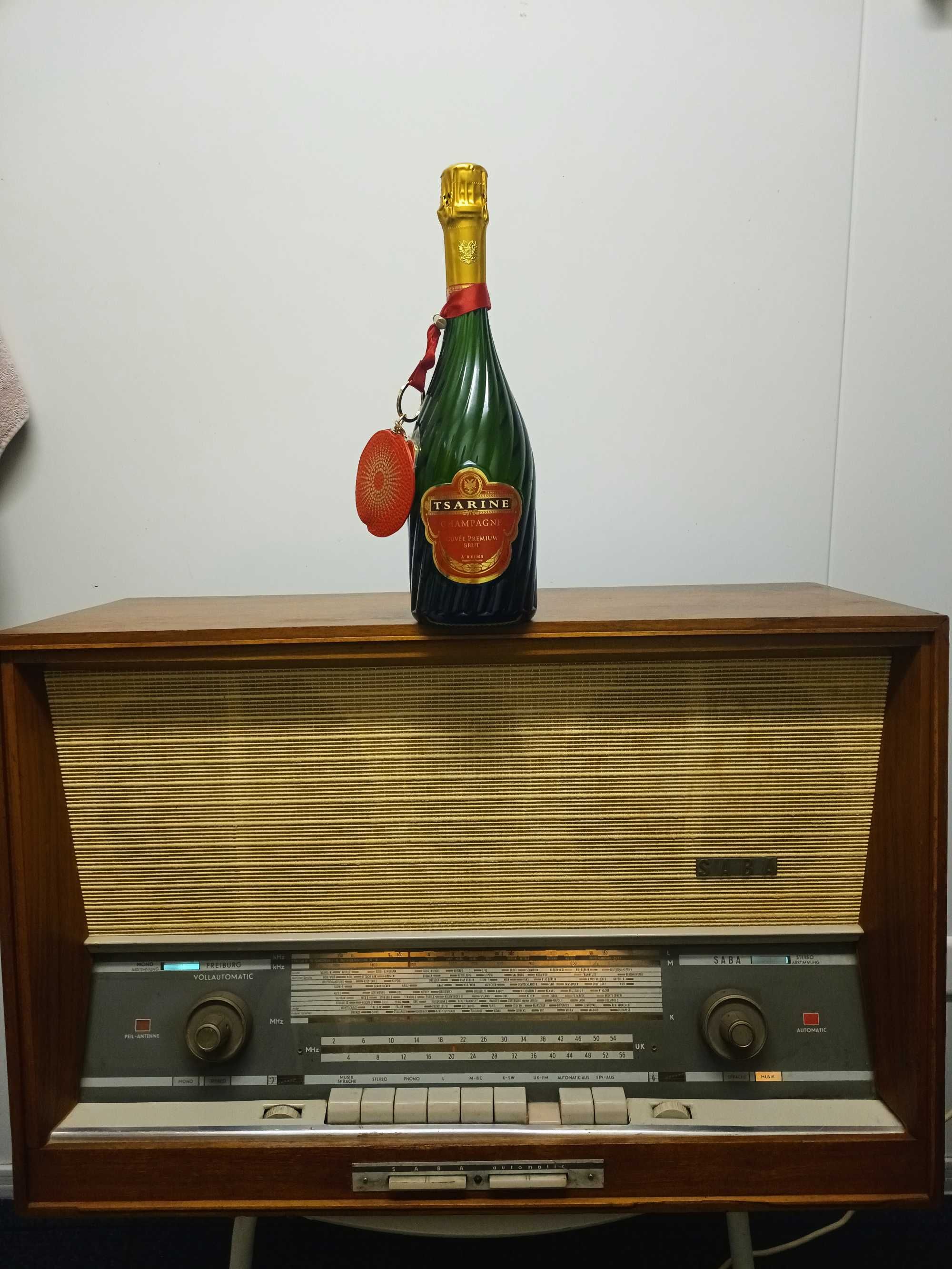Radio Saba-Freiburg Vollautomatic 14-Stereo