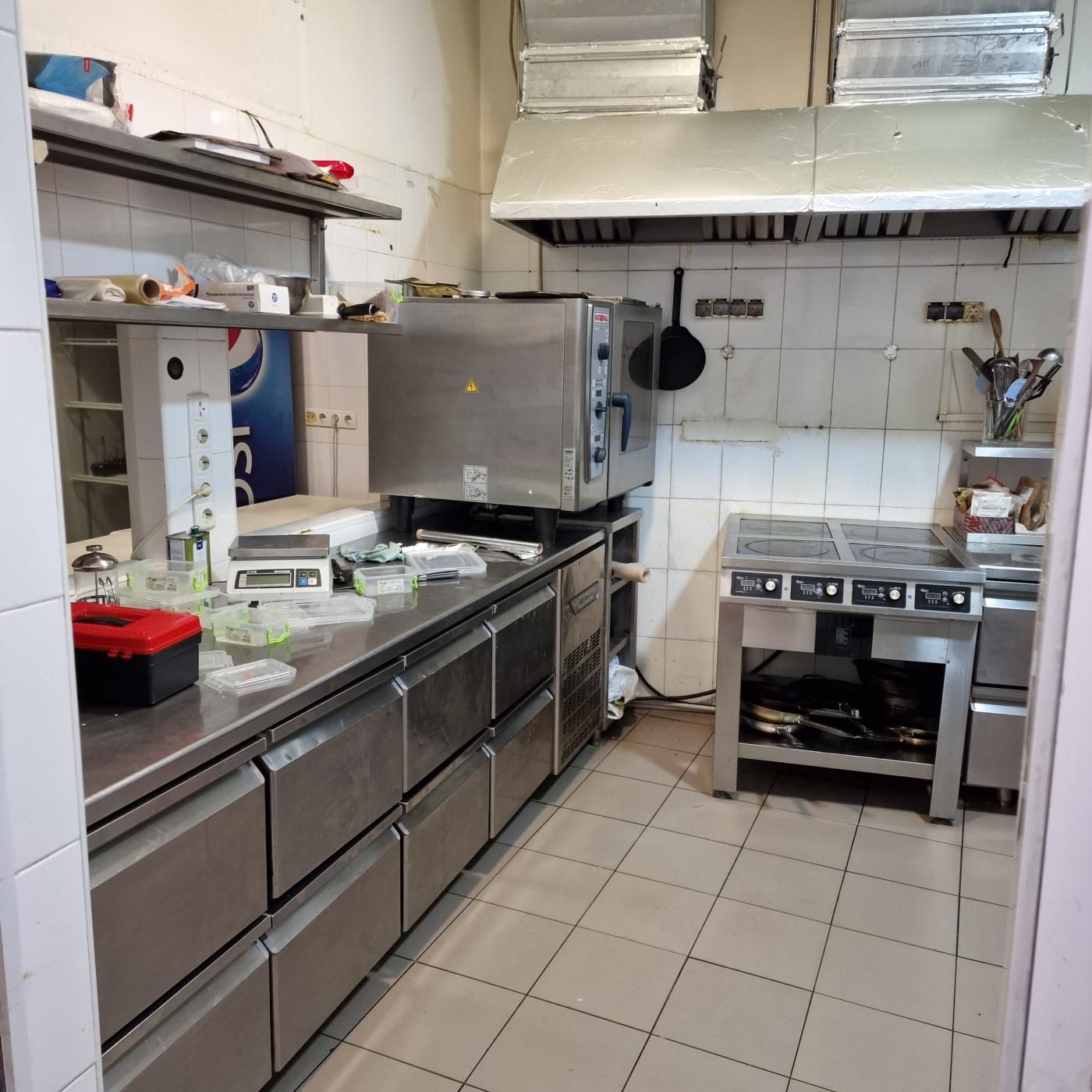 Аренда помещения 270 м2,  ул. Бассейная, Арена Сити