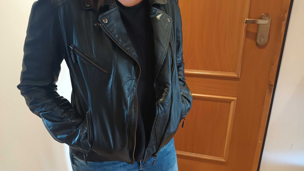 Casaco em pele genuína, preto, também para motard, design muito bonito