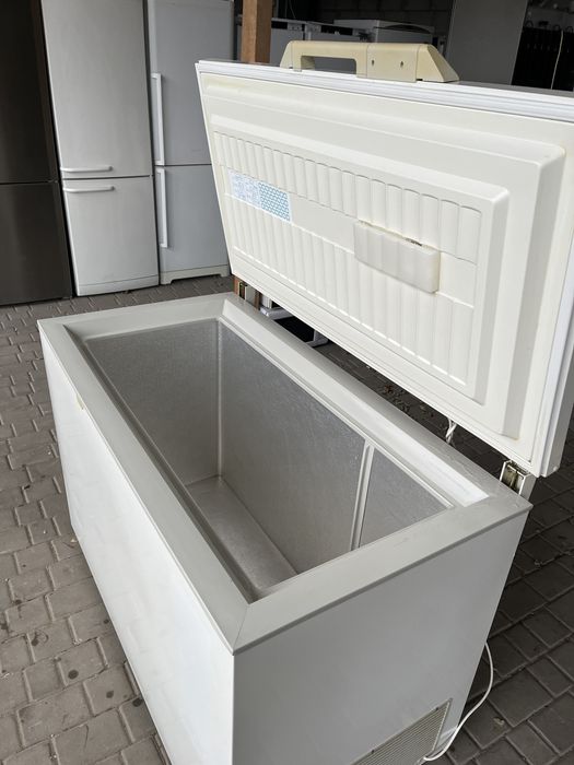 Морозильна камера Liebherr SP2130 На 300 літрів Морозильний Ларь