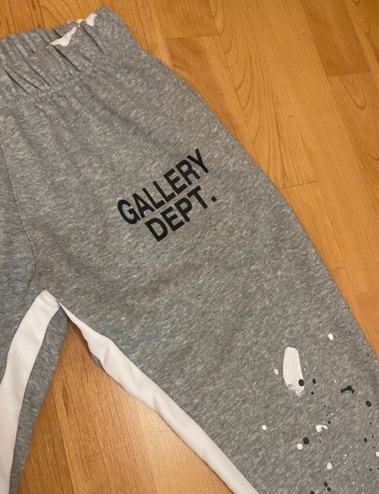 Calças Gallery Dept