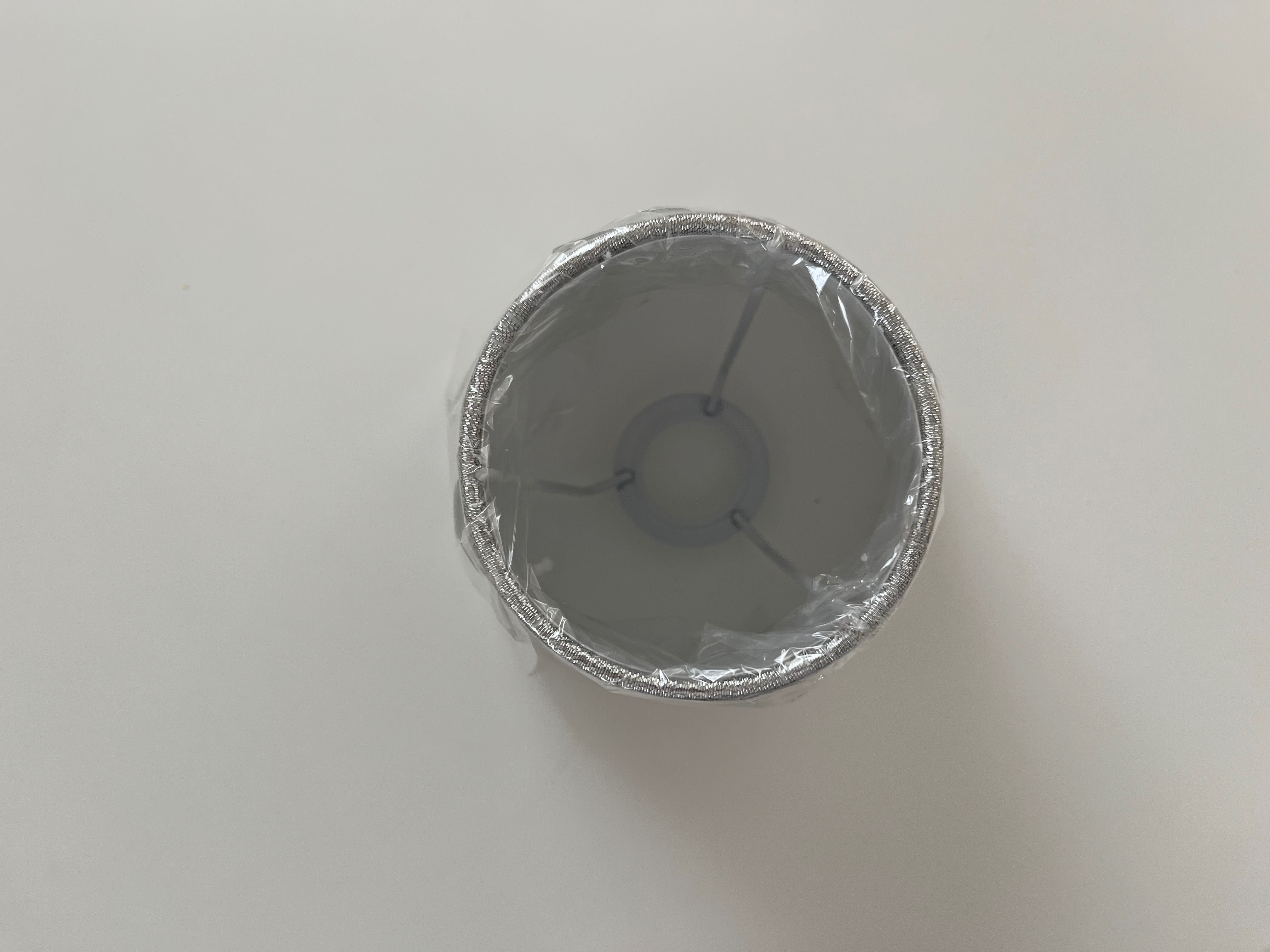 Abażur, klosz z tkaniny srebrny gwint E14. Nowy. H13cm, średnica 14/9