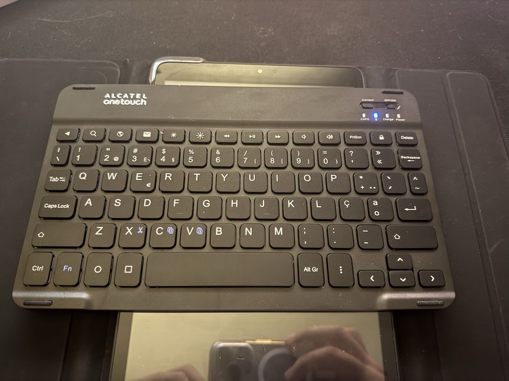 Tablet Alcatel Pixi 3 (10) + Teclado Bluetooth + Capa