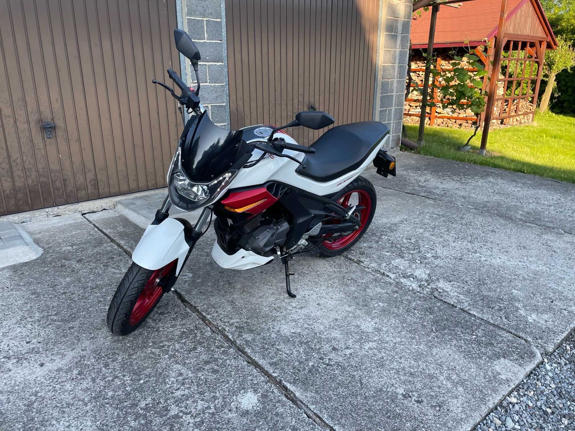 Motocykl Junak RS125