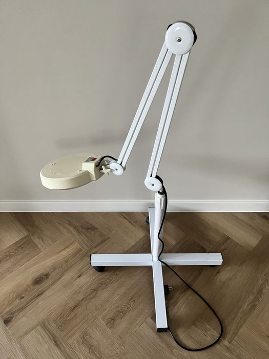 Lampa lupa kosmetyczna LED z lupą 24W 2400 lumenów