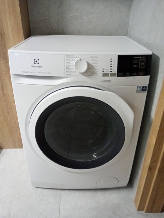 Pralko-suszarka ELECTROLUX 8/5 kg 1400 obr/min