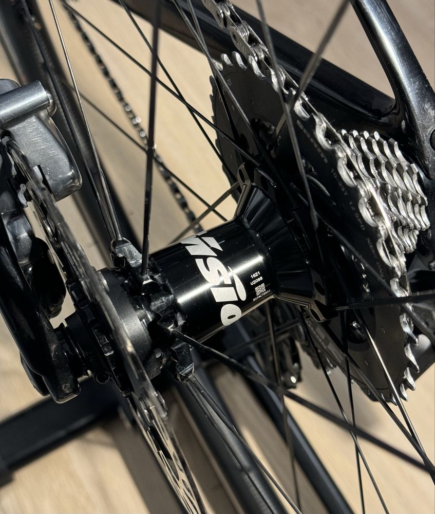 Factor Ostro VAM – SRAM Red eTap AXS 2x12 Quark Vision Metron Rozm.52