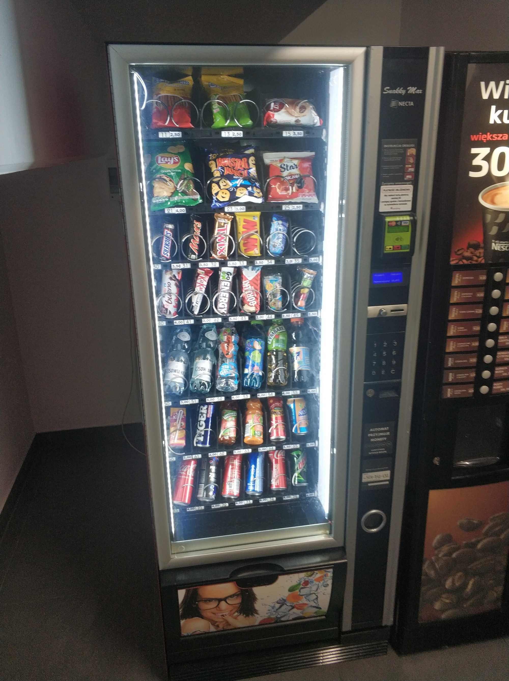 Automat do przekąsek Necta Snakky Max Vending samosprzedający