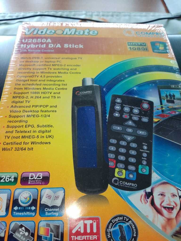 Zafoliowany UNIWERSALNY TUNER TV Vide Mate U2650A Hybrid D/A Stick