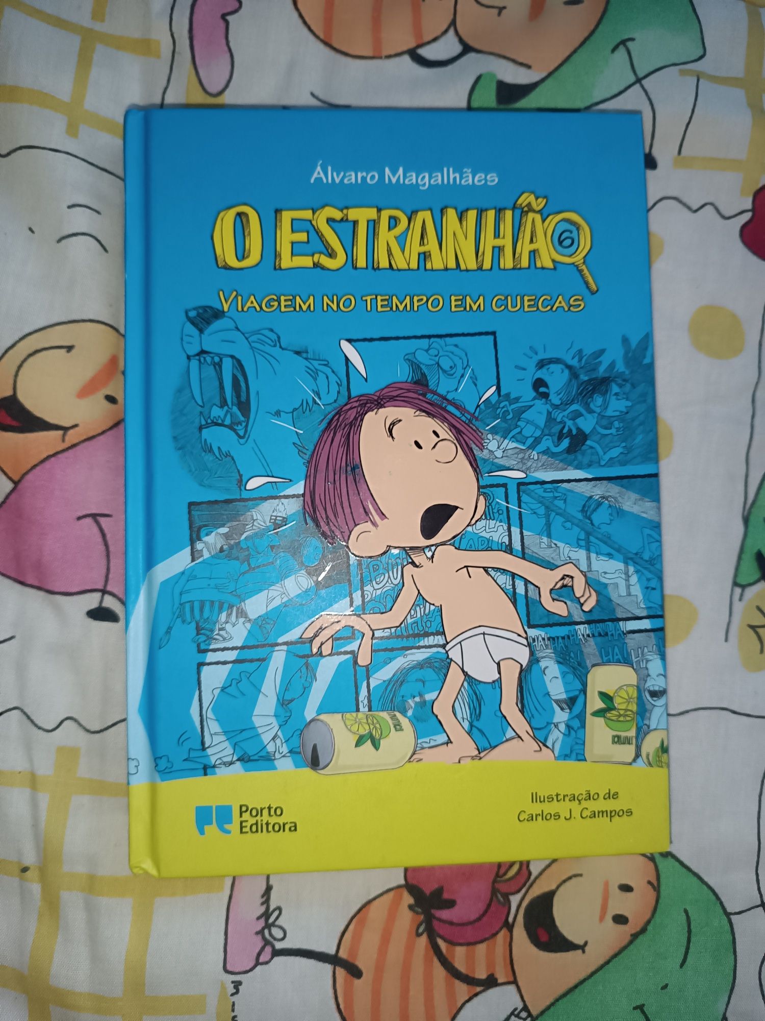 Livro o Estranhão