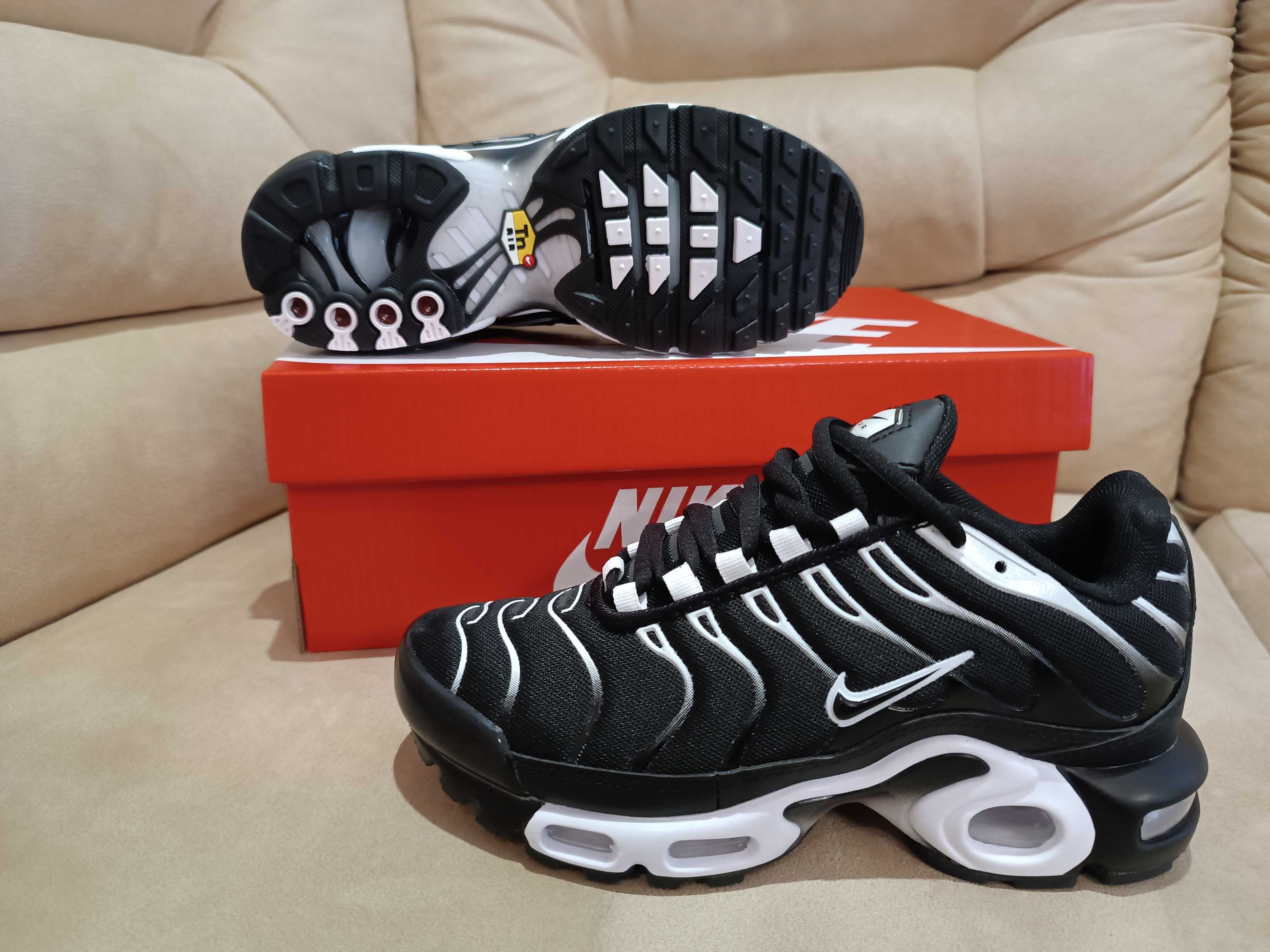 кроссовки Nike Air Max 97 TN plus (3 кольори) Розпродаж!