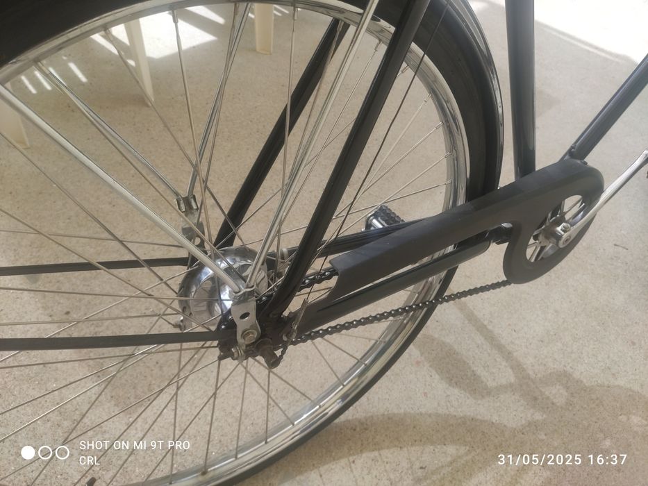 Bicicleta antiga raleigh