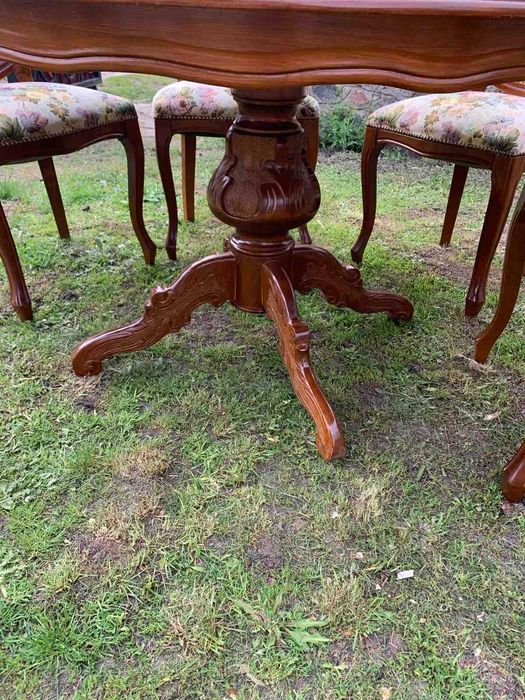 бароко 6 стільців  орех б\у