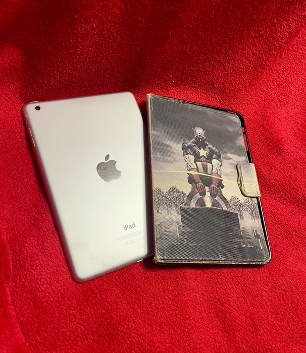 Планшет IPad Mini
