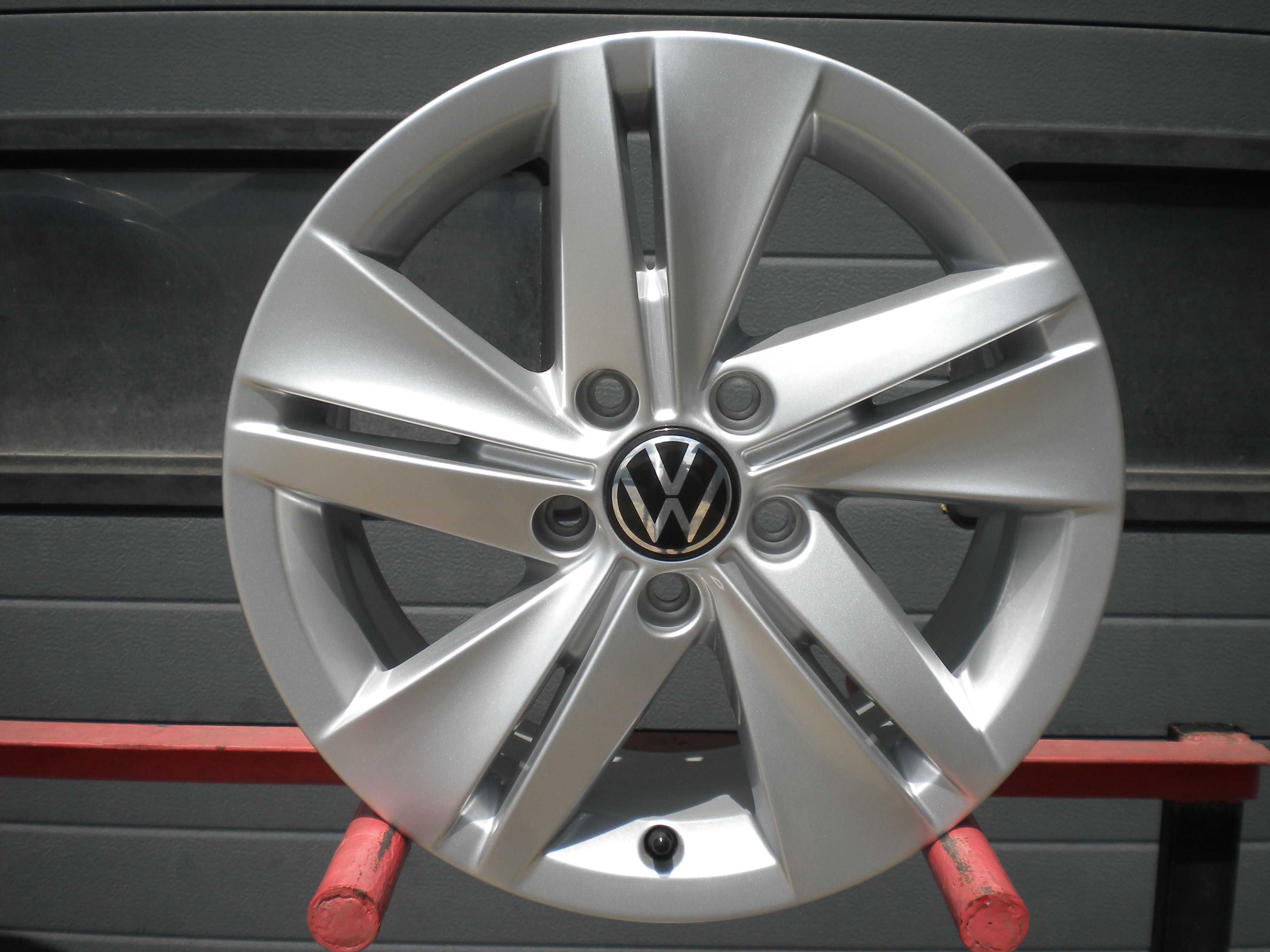 Felgi aluminiowe 16 5x112 oryginał Vw Golf VIII 5H0
