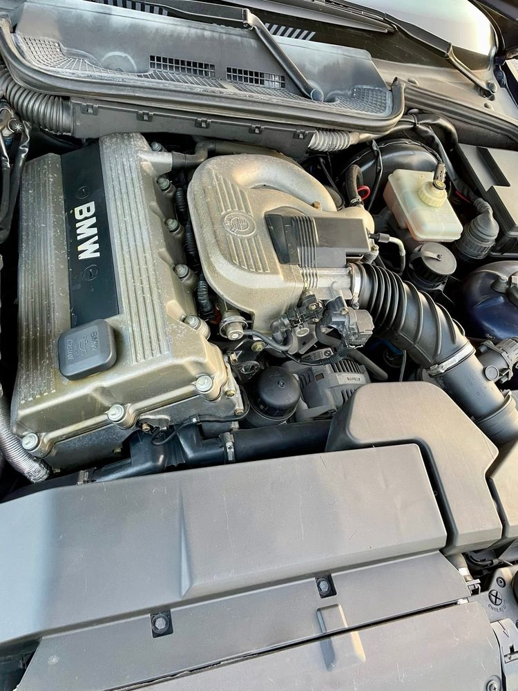 BMW E36 318iS de 1996