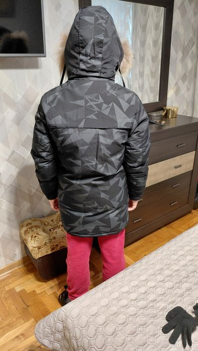 Продам зимову куртку