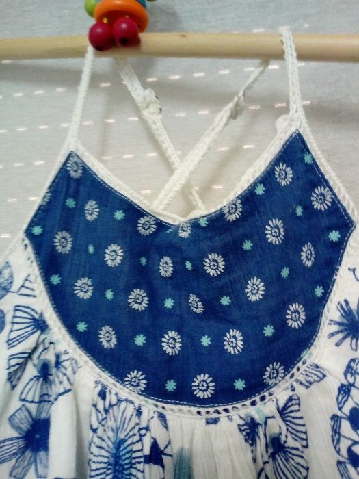Vestido giríssimo VERTBAUDET, Tamanho 6, como NOVO Portes incluídos