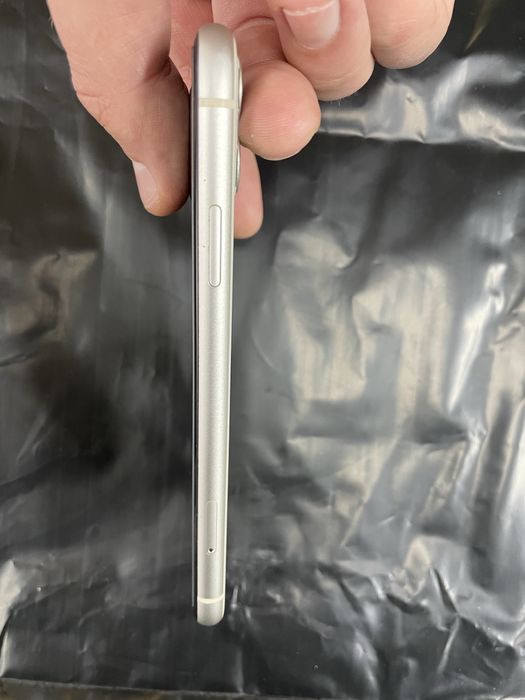 Iphone 11 продам